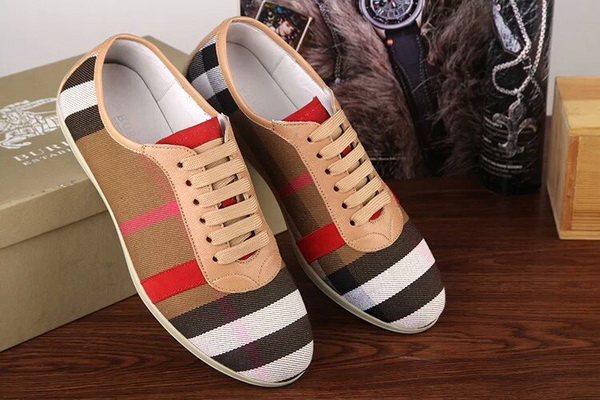 Burberry Fashion Men Sneakers--055